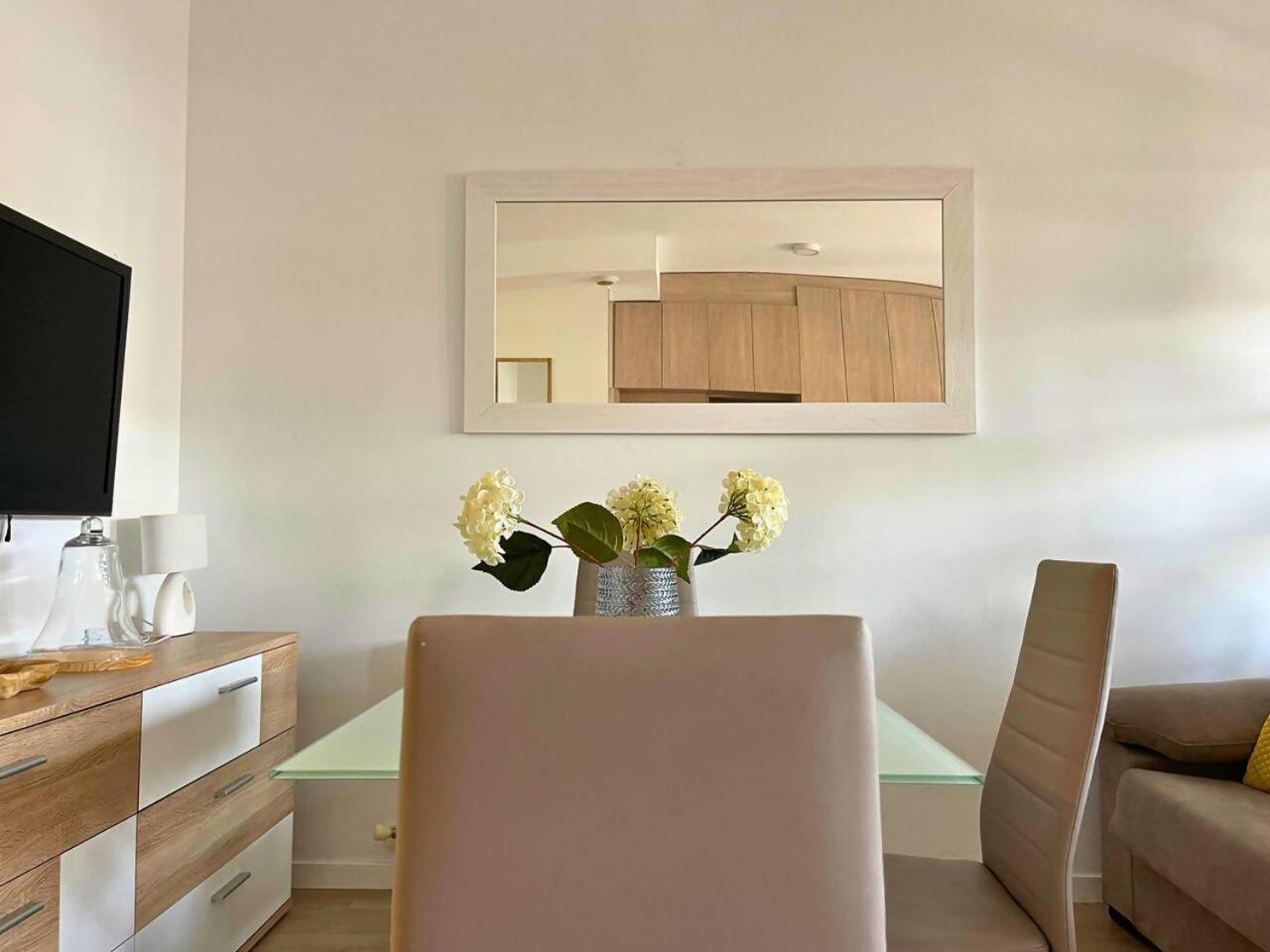 Home4U Apartamento Con Cochera غرناطة المظهر الخارجي الصورة