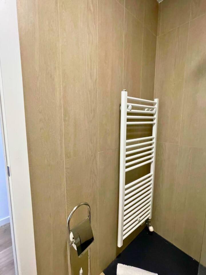 Home4U Apartamento Con Cochera غرناطة المظهر الخارجي الصورة