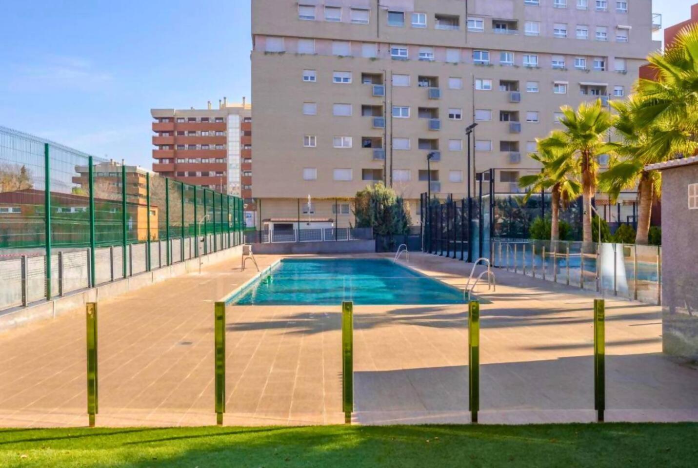Home4U Apartamento Con Cochera غرناطة المظهر الخارجي الصورة