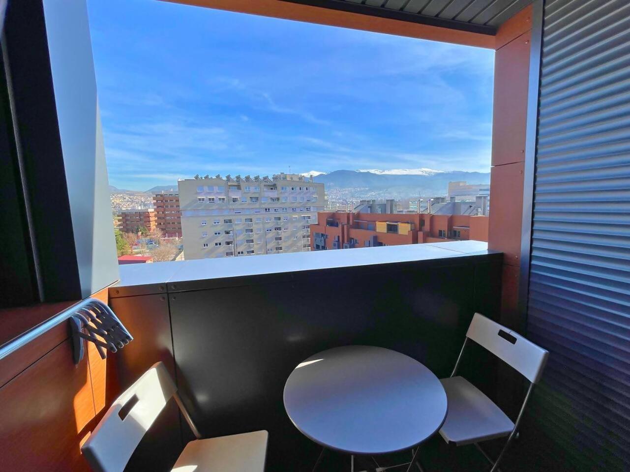 Home4U Apartamento Con Cochera غرناطة المظهر الخارجي الصورة