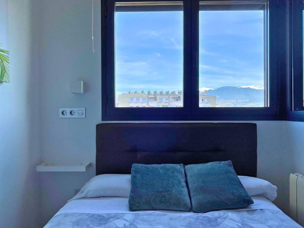 Home4U Apartamento Con Cochera غرناطة المظهر الخارجي الصورة